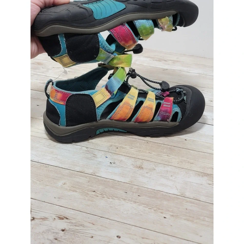Keen Newport H2 Black Rainbow Tie Dye 1018441 Sandals‎ Water Shoes US Size 4/5